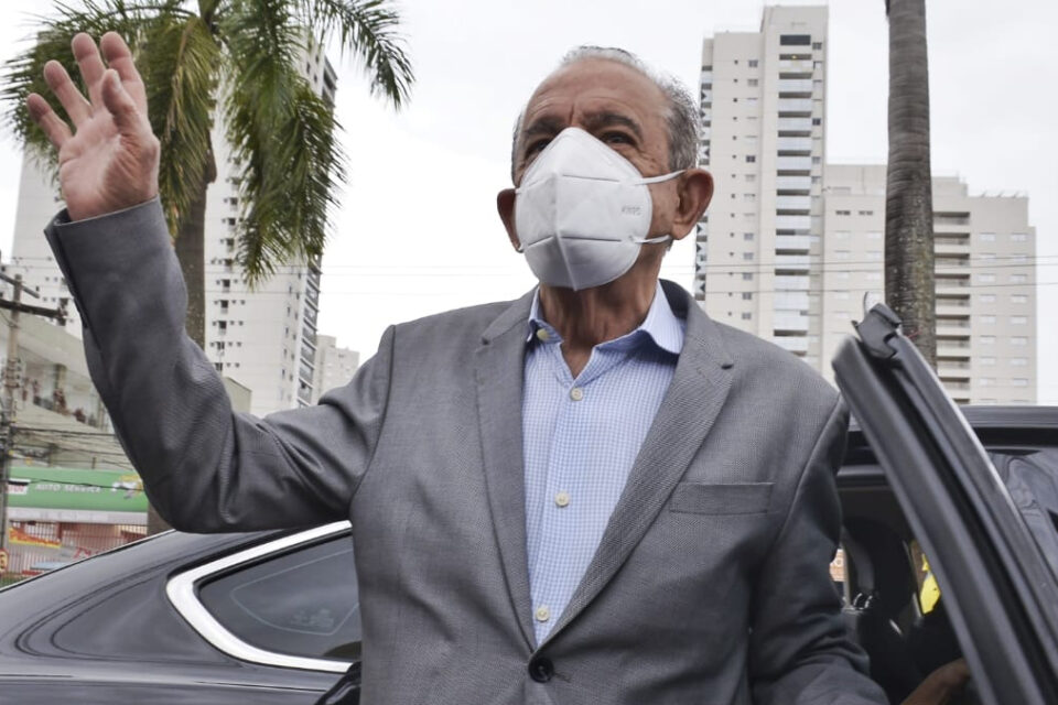 Internação de Iris gera comoção no cenário político goiano