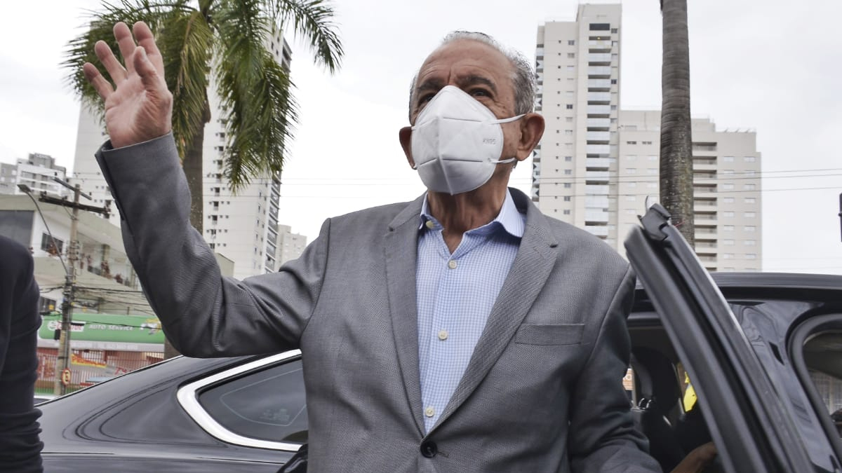 Internação de Iris gera comoção no cenário político goiano