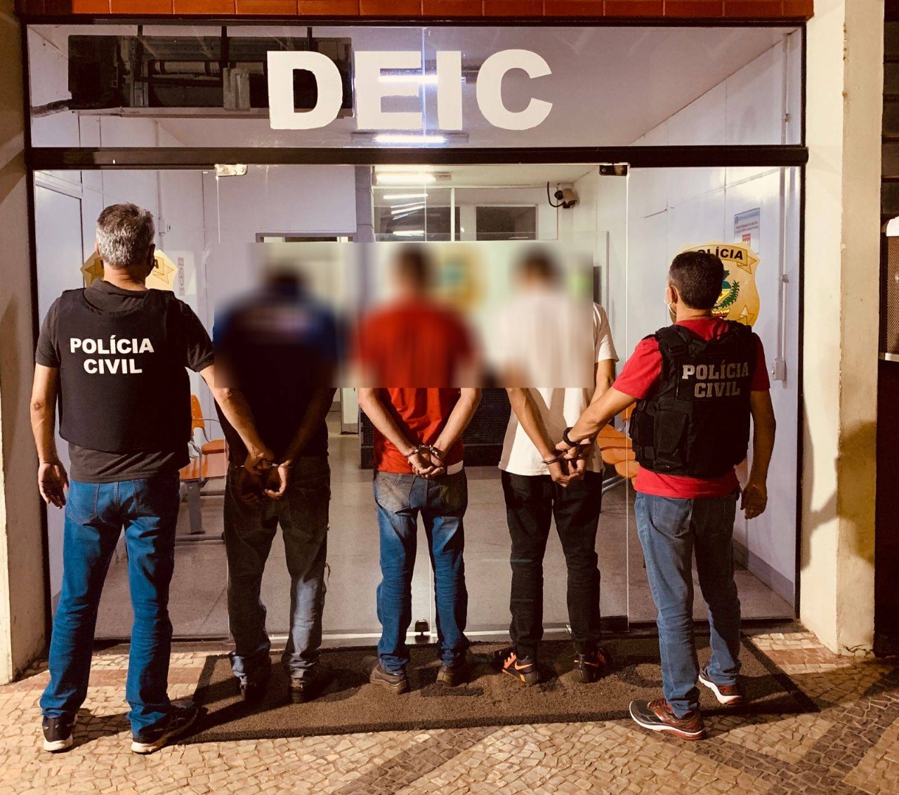 Polícia prende em Goiás trio suspeito de aplicar golpe do 'novo número' em idosa de MG