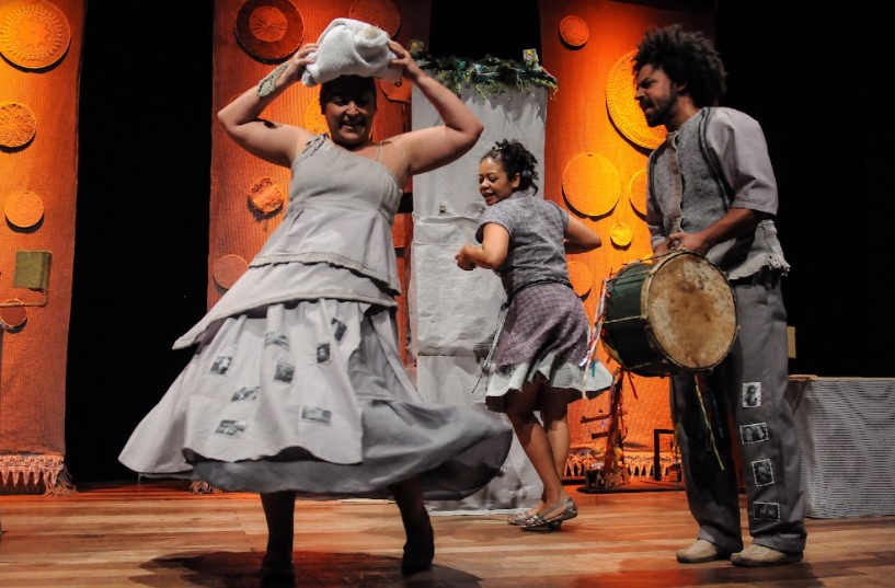 Peça "Plural", da Cia de Teatro Nu Escuro, é atração do Terça no Teatro