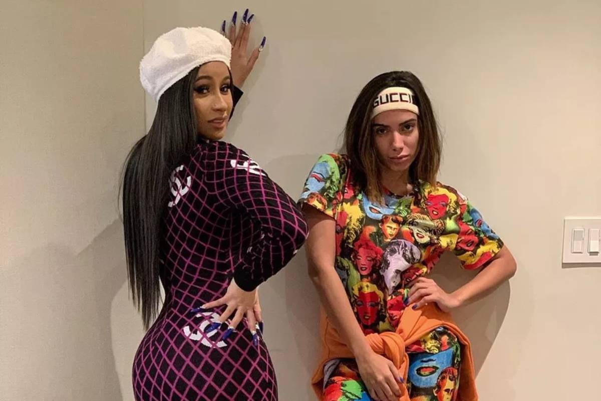 Anitta compartilha vídeo fazendo coreografia e Cardi B elogia