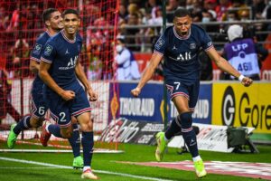 Mbappé comemora gol pelo PSG