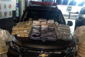 Polícia apreende 100 kg de maconha em porta-malas de carro em Rio Verde