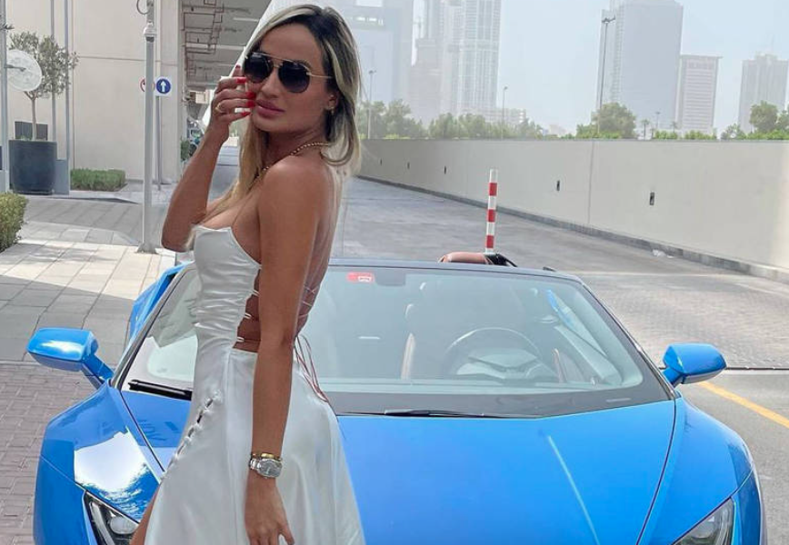 A influenciadora Laís Crisóstomo em Dubai. Mineira de Montes Claros, a mulher foi presa por suspeita de tráfico internacional de drogas. - Foto: @laiscrisostomoaguiar no instagram
