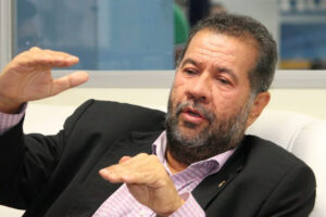 Presidente do PDT deve aceitar convite para Ministério da Previdência