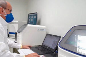 Variante Delta foi detectada pela primeira vez em Aparecida pelo programa de sequenciamento gemômico do município (Foto: SecomAparecida)