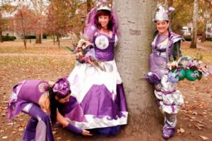 Conheça os 'ecossexuais', que celebram casamentos com elementos da Terra