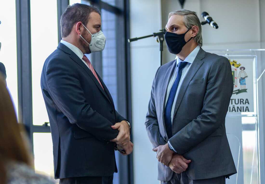Secretários da Educação, Wellington Bessa, e da Saúde, Durval Ferreira, falaram sobre o retorno das aulas presenciais em Goiânia
