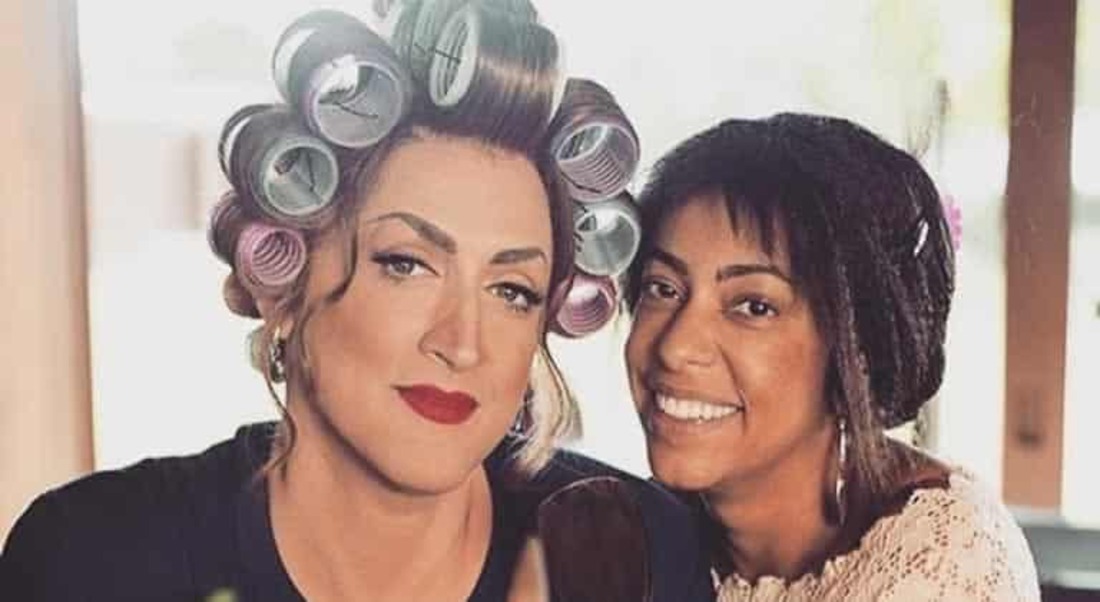 Samantha Schmütz chora ao falar de Paulo Gustavo no 'Vai que Cola'