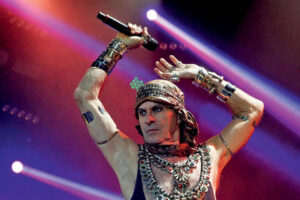 Ney Matogrosso faz 80 anos; assista e ouça mais do cantor