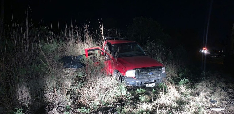 Casal estava em caminhonete e morreu após um acidente
