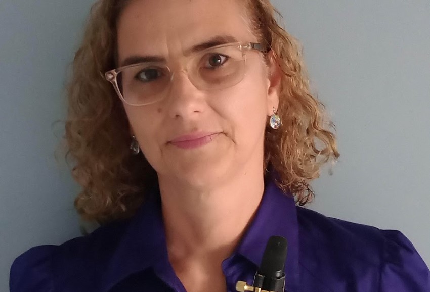 Show com Paula Valente no Em Casa Com Sesc