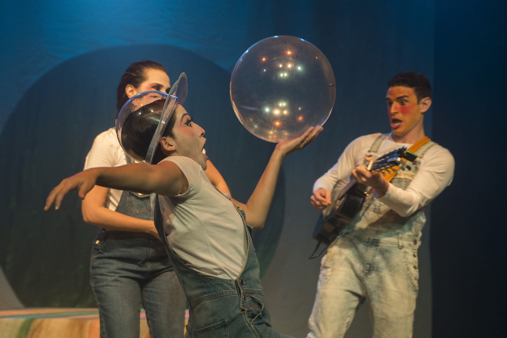 A peça "Vento Forte Para Água e Sabão" será apresentada até 29/08