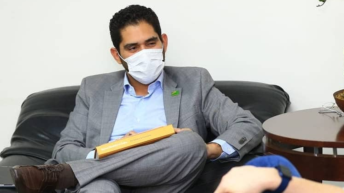 Lincoln Tejota questiona Bolsonaro no caso Rússia-Ucrânia: "Mas a paz não tinha sido promovida?"