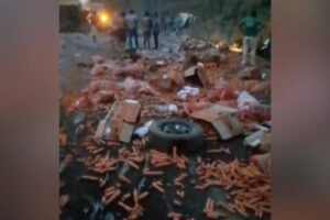 Carreta desgovernada colide contra 3 veículos e mata um motorista na BR-020