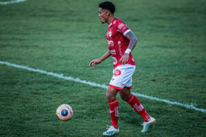 lateral Willian Formiga jogo Vila