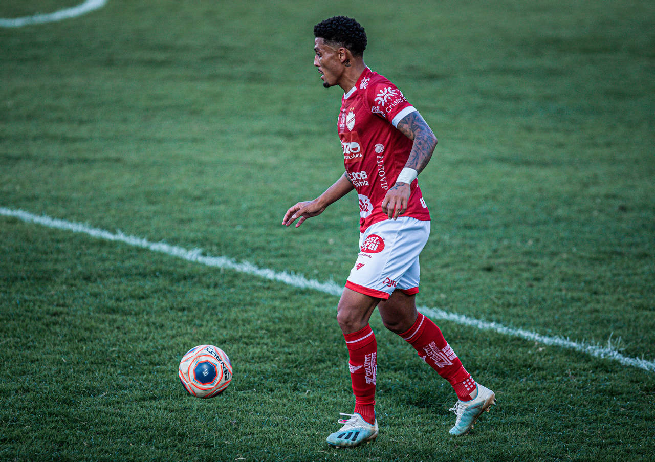 lateral Willian Formiga jogo Vila