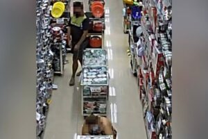 Casal é preso ao ser flagrado furtando objetos de loja em Valparaíso