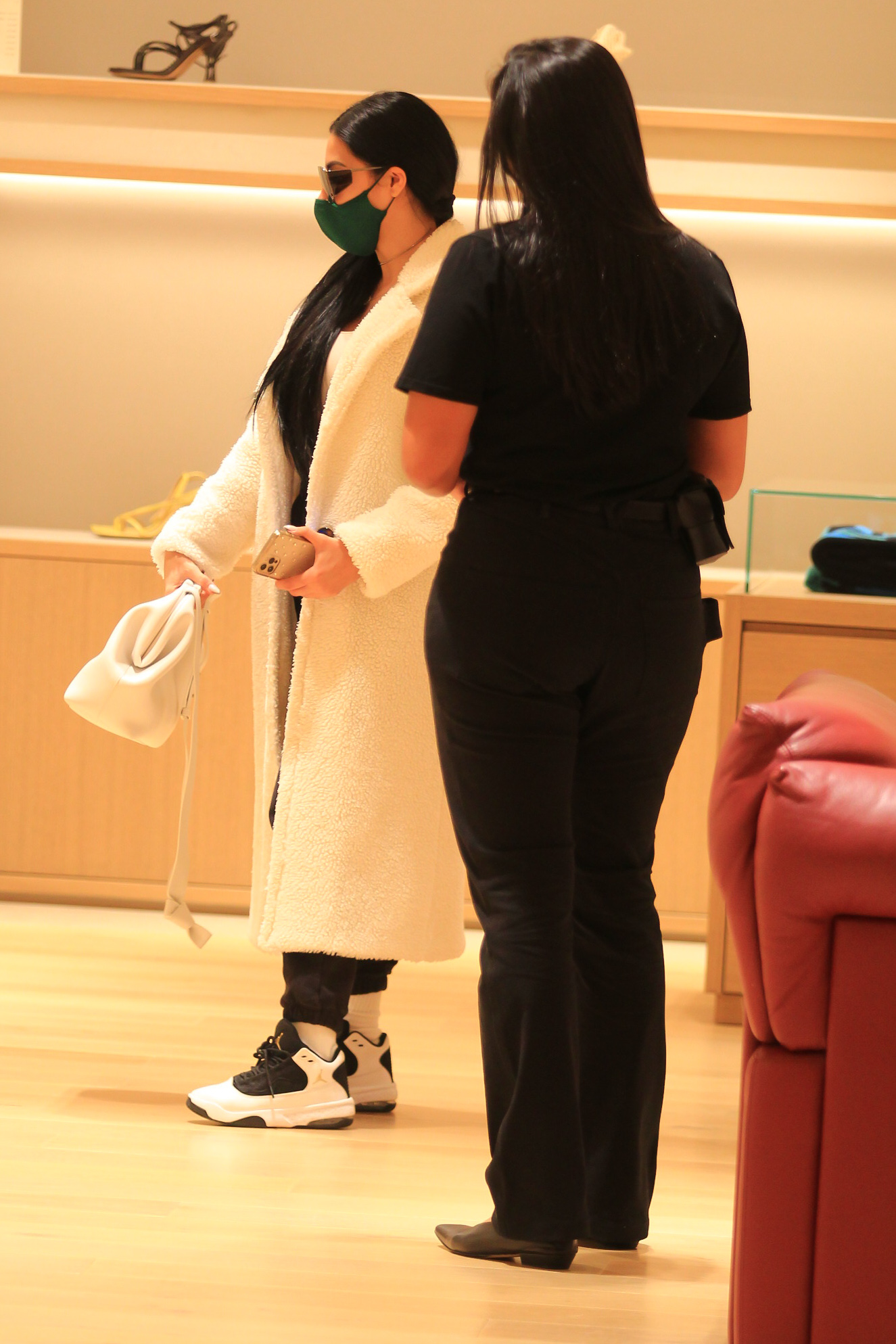 Simaria é vista fazendo compras em loja de grife no Rio; veja fotos