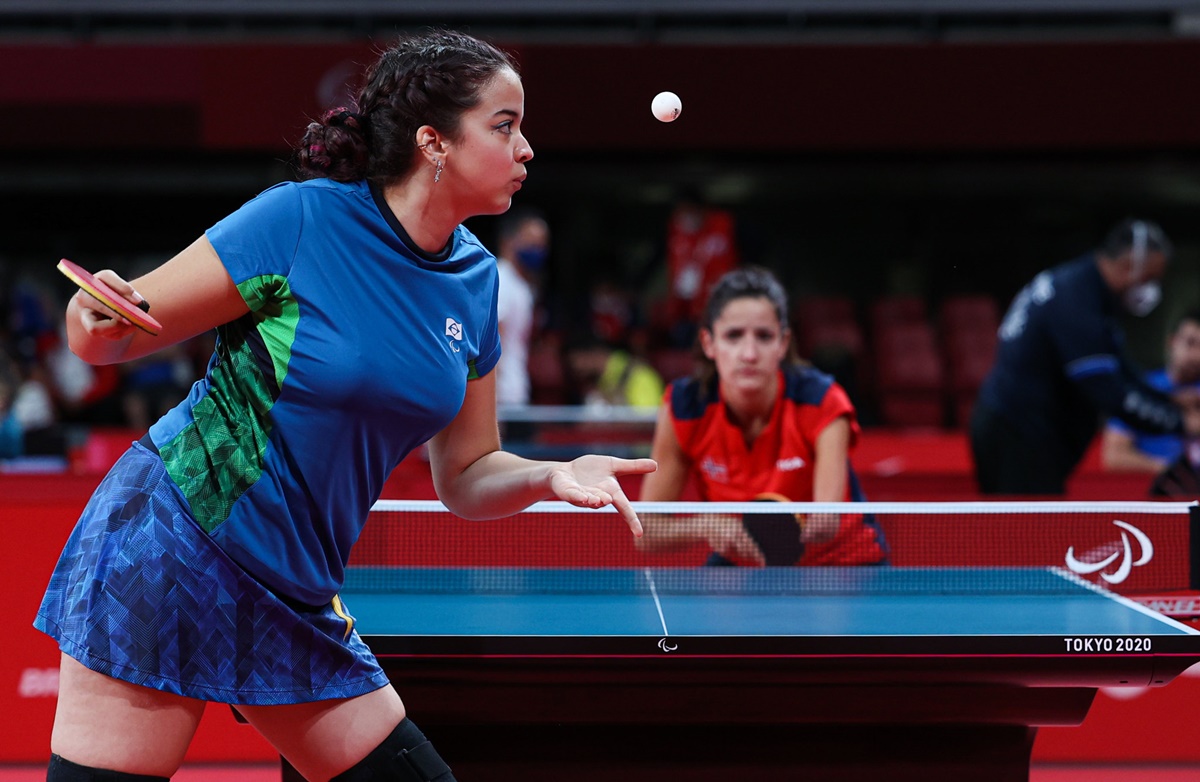 Lethícia Rodrigues disputa partida do tênis de mesa