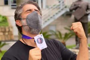 Marcos Mion vai dar crachá da Globo para participantes no novo Caldeirão