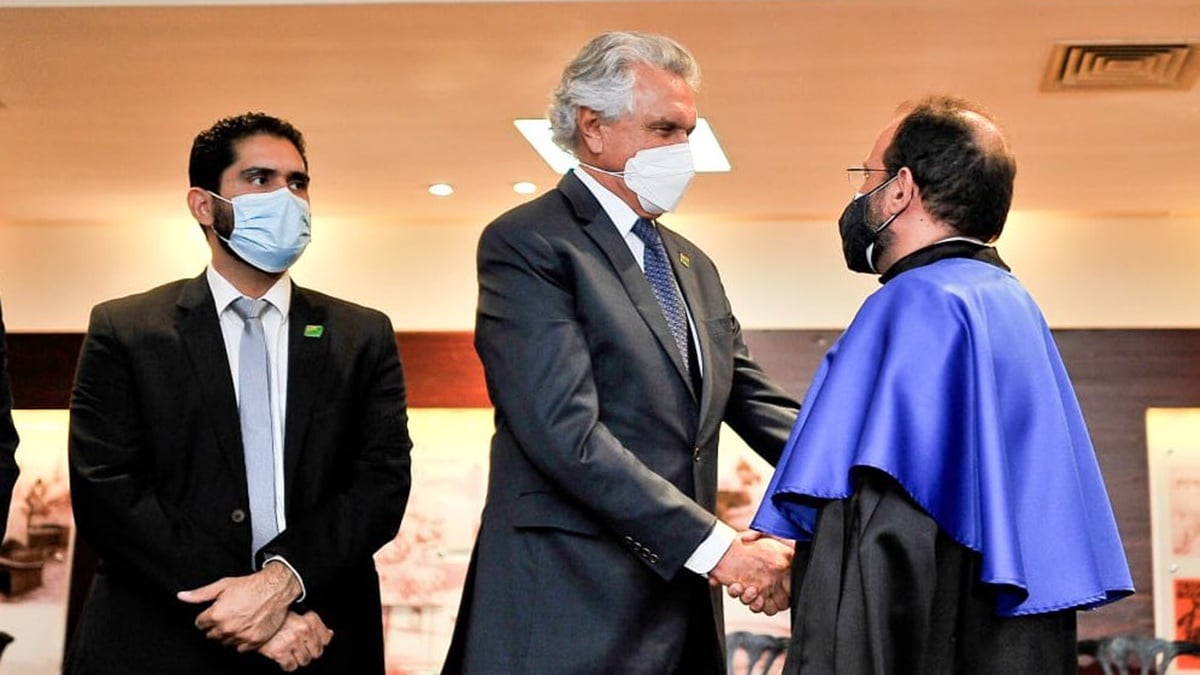 Pastor de Goiânia suspeito de crimes sexuais pede afastamento da igreja