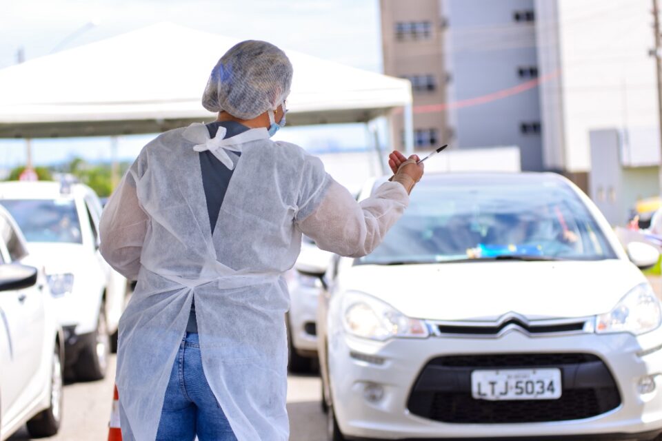 Veja como está vacinação contra Covid em Goiânia hoje. A Prefeitura liberou 2 mil senhas para pessoas com 31 anos. (Foto: Jucimar de Sousa/Mais Goiás)
