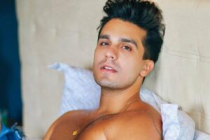 cantor Luan Santana gay Sertanejo falou sobre a ex Jade Magalhães: "Não falo com ela". Luan Santana sobre ser chamado de gay na web: "nunca foi xingamento" Luan Santana revela que já mandou nudes e fez sexo a três