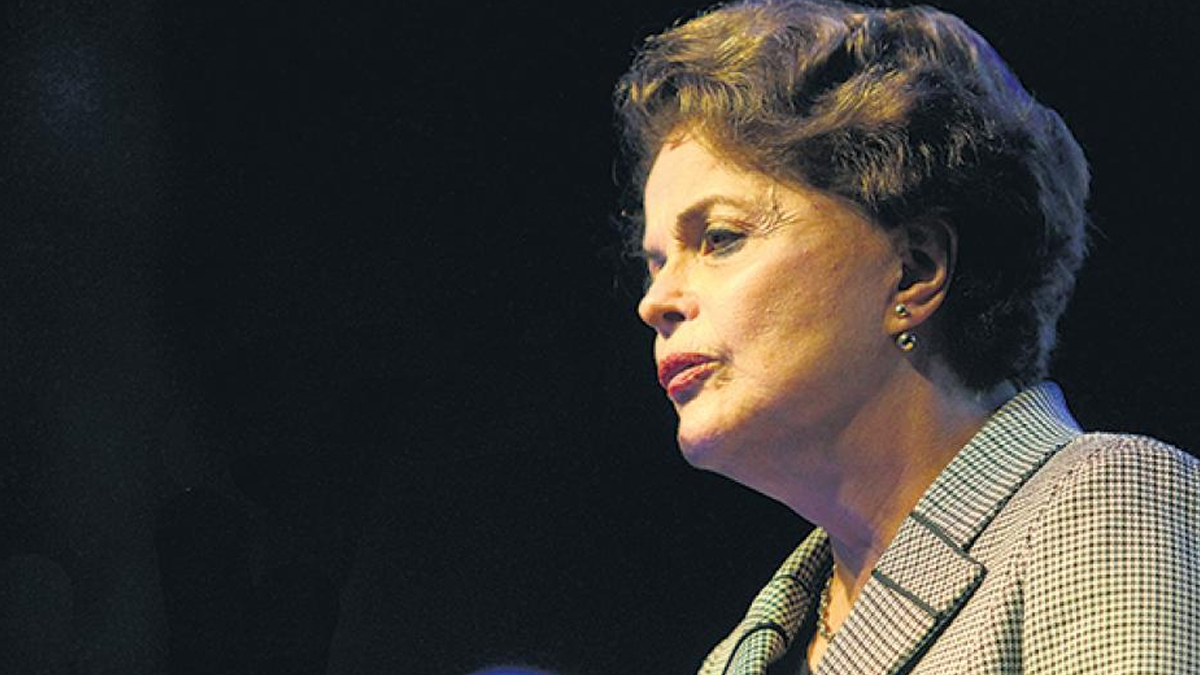 PT vai buscar devolução simbólica do mandato presidencial de Dilma