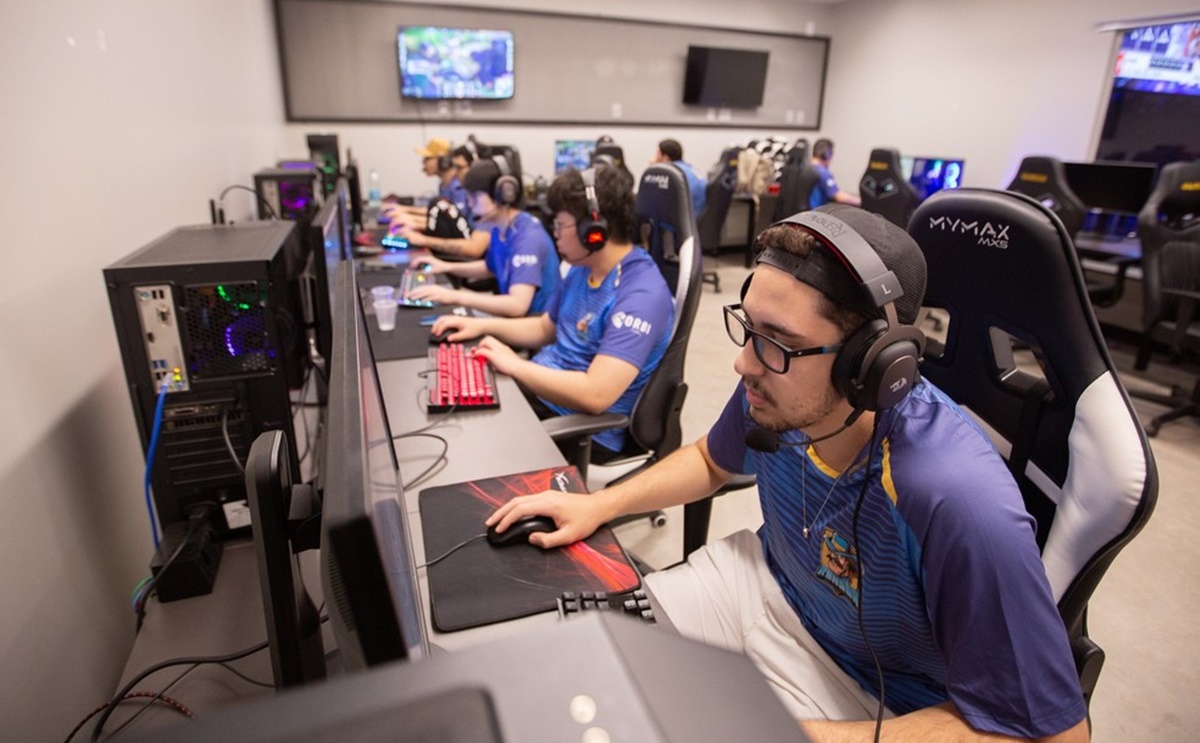 Equipe da Rensga no CT, em Goiânia. Foto: Rogério Porto