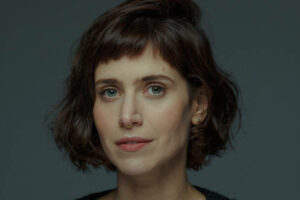 Mel Lisboa se prepara para novela e diz que 'ser humano só existe com arte'