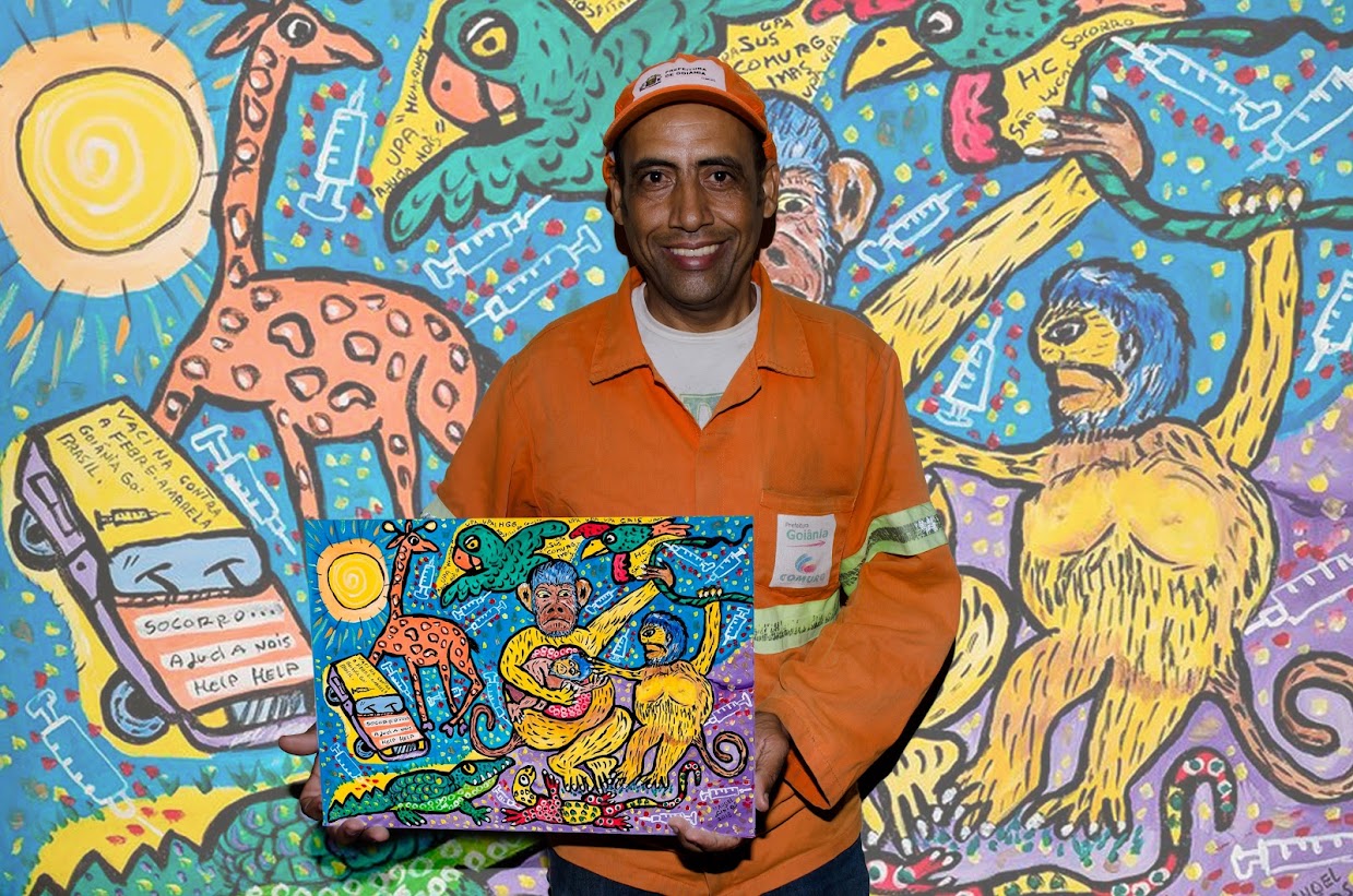 Artista da Comurg, Manoel Santos, realiza performance em Goiânia