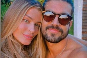 'Deus não tarda nem falha', posta Caio Castro após fim de namoro com Grazi