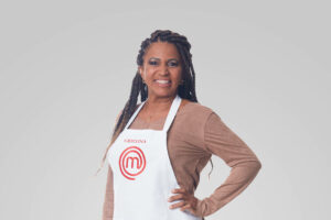 Eliminada da semana do MasterChef, Cristina ganha carinho de Erick Jacquin