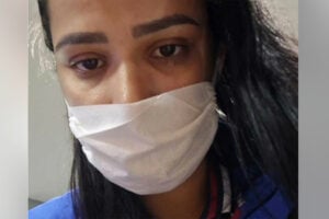 Print de vídeo em que vendedora afirma que foi demitida após denunciar abuso sexual