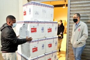 Fiocruz entrega lote de 2,5 milhões de doses da AstraZeneca