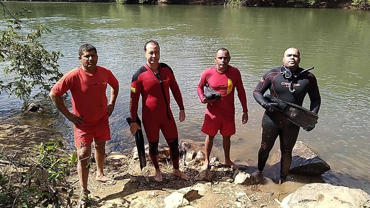Pai salva filha, mas morre afogado em rio de Luziânia