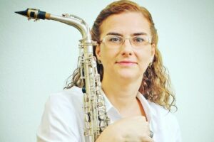 Show com Paula Valente no Em Casa Com Sesc