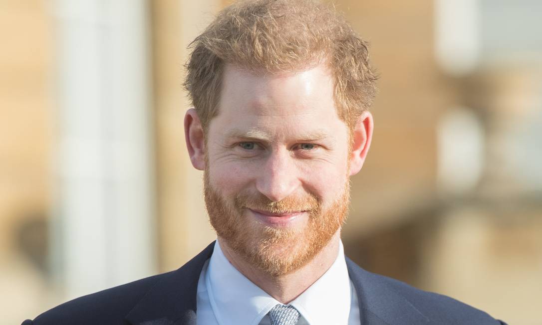 Empresa apostou em trocadilho com nome de livro para divulgar produtos Príncipe Harry vira piada em anúncios de brinquedos sexuais