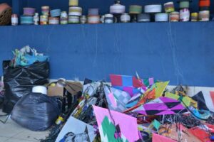 Pipas com linhas cortantes apreendidas pela GCM - produção e comercialização de cerol pode ser proibida em Goiás