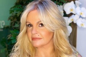 Monique Evans diz se sentir representada por atletas que falam de saúde mental