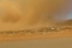 Redemoinho atinge Goianira e assusta moradores: vídeo