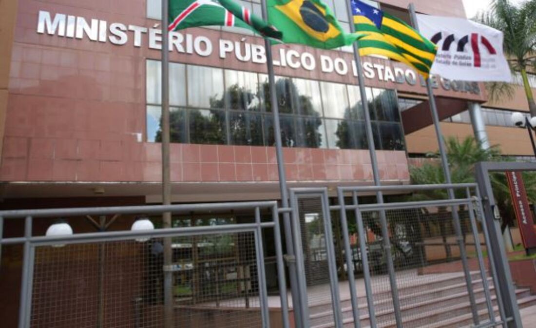 Ministério Público denuncia vereadora e médicos de Uruaçu por falsidade ideológica e