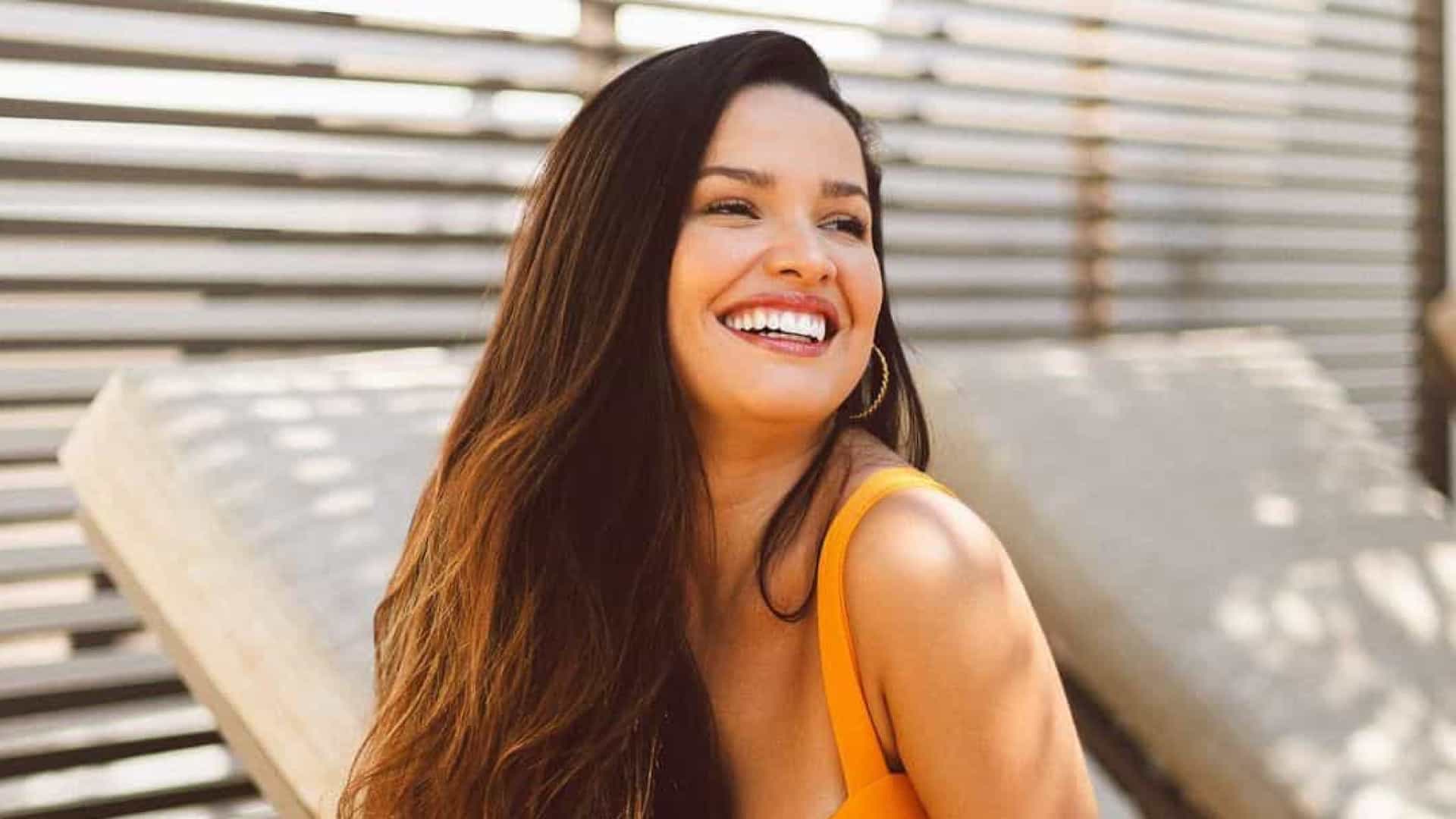 Juliette se muda para mansão e inunda imóvel horas depois