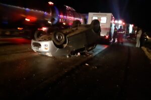 Esposa da vítima fatal, uma mulher de 66 anos, sofreu ferimentos leves; não há informações sobre o cachorro