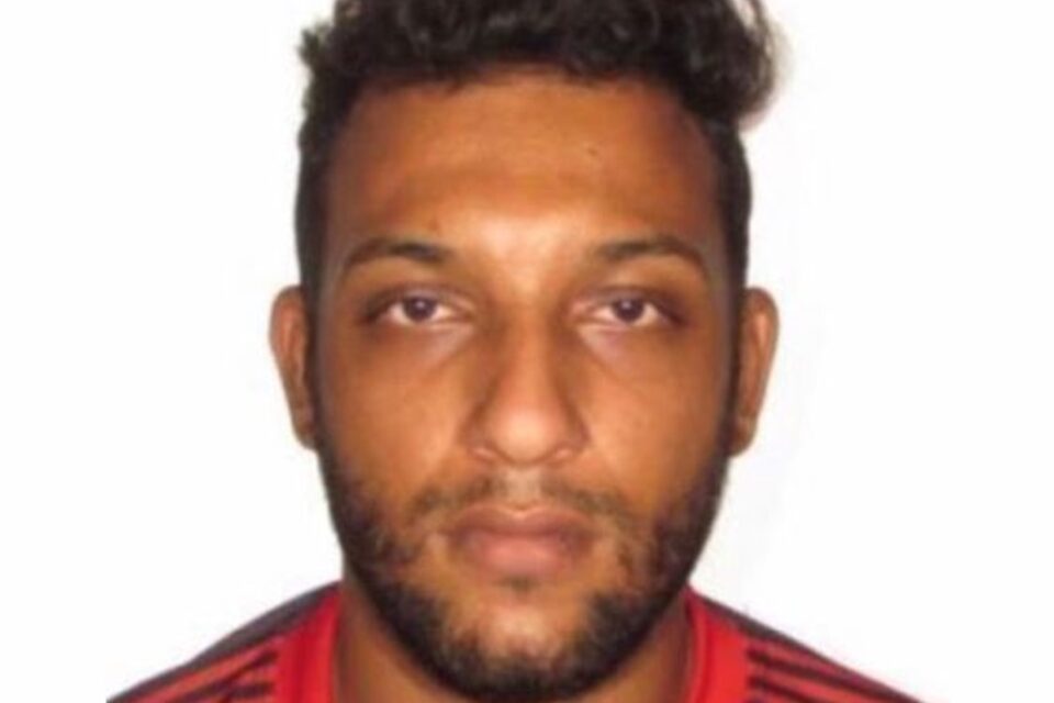 Polícia procura suspeito de matar casal por acreditar que vítimas transmitiram covid ao pai e irmão