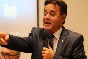 Executiva do Patriota destitui o presidente nacional Adilson Batista