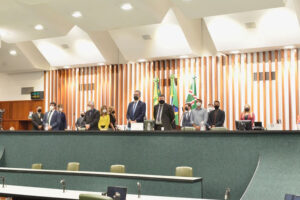 Texto do governo que muda denominações de escolas é aprovado definitivamente