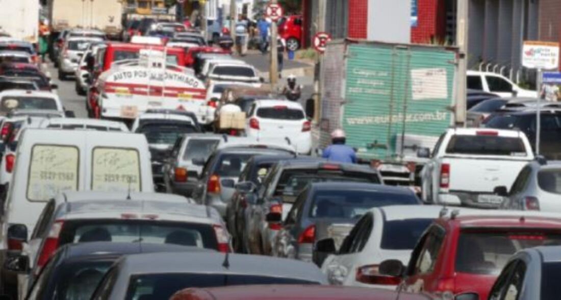 Governo de Goiás altera calendário de IPVA