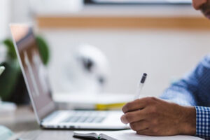 OAB-GO vê pedido de ensino à distância para Direito como "caça-níquel"